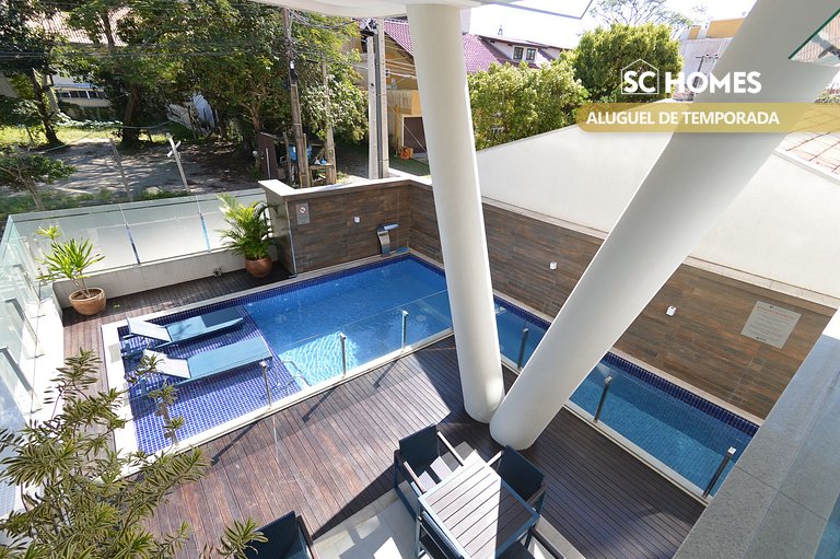 Cobertura Dúplex en Condominio con Piscina