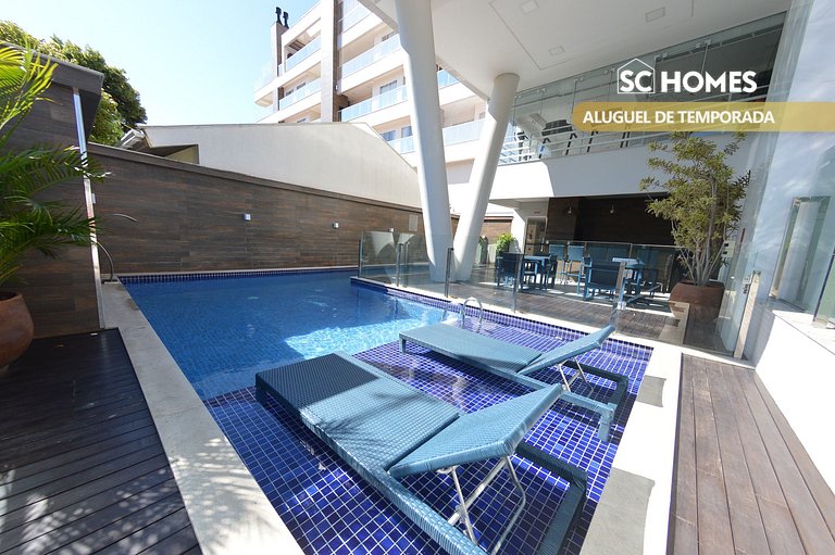 Cobertura Dúplex en Condominio con Piscina