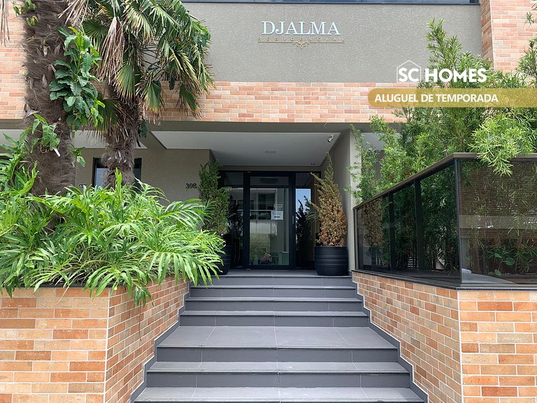 Elegante Apartamento no Centro de Bombinhas