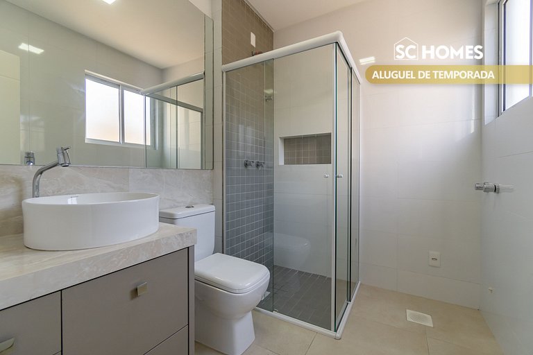 Cobertura Dúplex en Condominio con Piscina