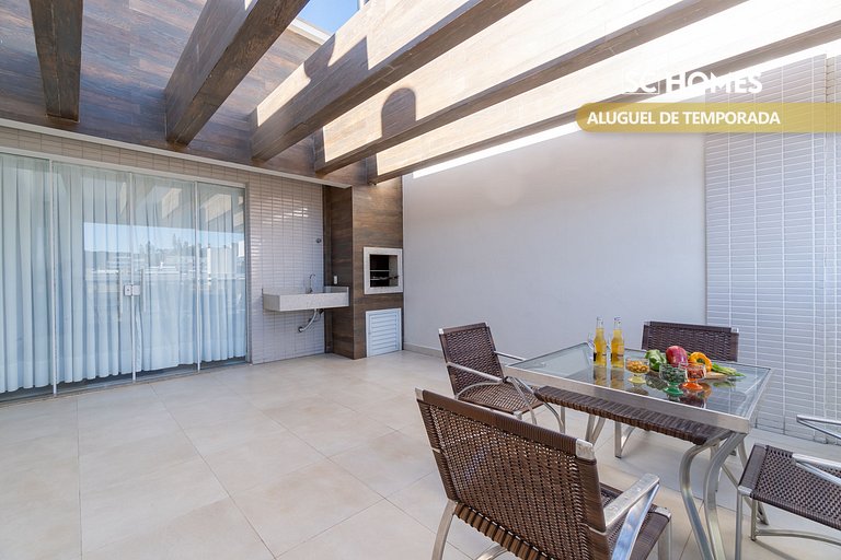 Cobertura Dúplex en Condominio con Piscina