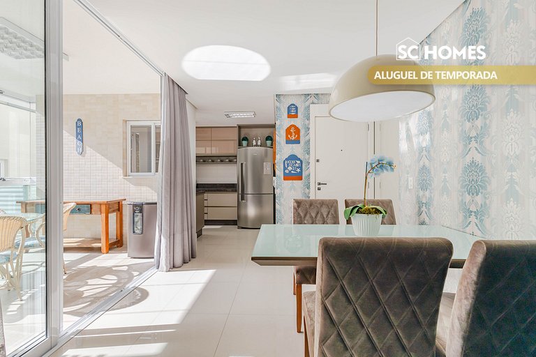 Excelente apartamento en condominio frente a la playa.