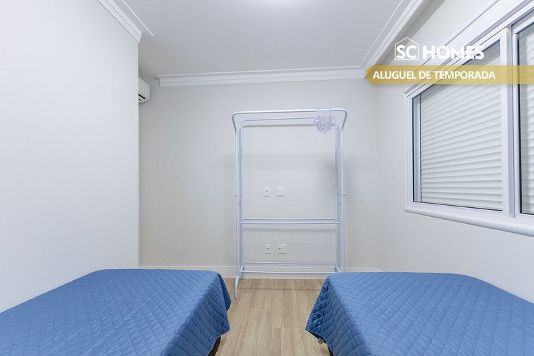 Excelente apartamento en condominio frente a la playa.