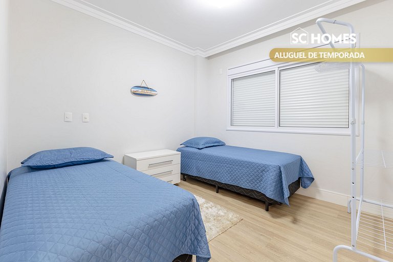 Excelente apartamento en condominio frente a la playa.