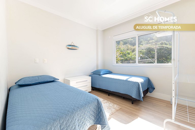 Excelente apartamento en condominio frente a la playa.