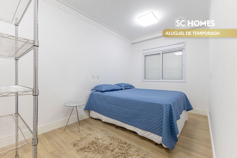 Excelente apartamento en condominio frente a la playa.