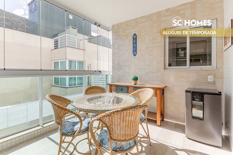 Excelente apartamento en condominio frente a la playa.