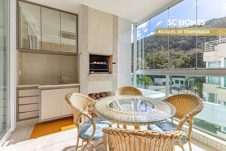 Excelente apartamento en condominio frente a la playa.