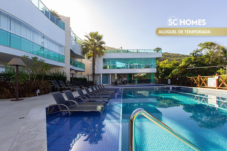 Excelente apartamento en condominio frente a la playa.