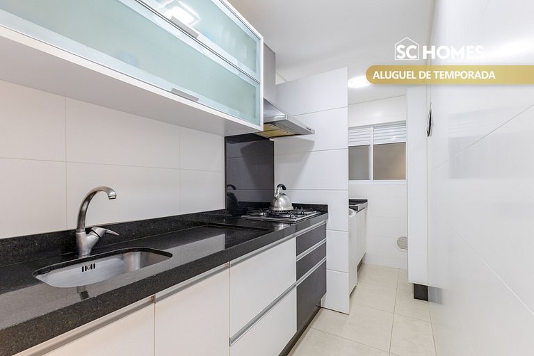 Apartamento en condominio con piscina y jacuzzi