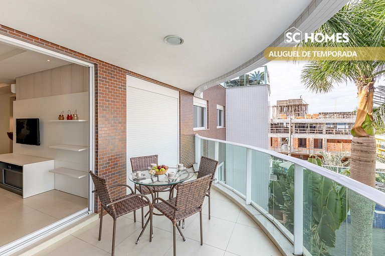 Apartamento en condominio con piscina y jacuzzi