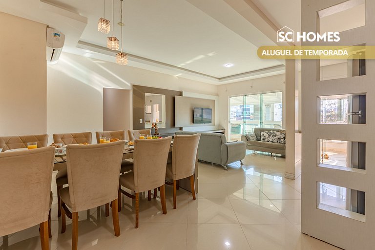 Amplio ático cerca de la playa de Bombinhas