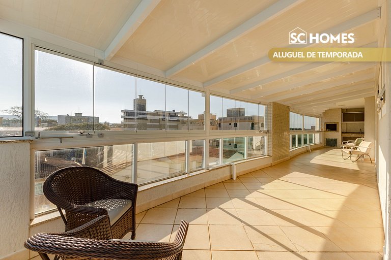 Amplio ático cerca de la playa de Bombinhas