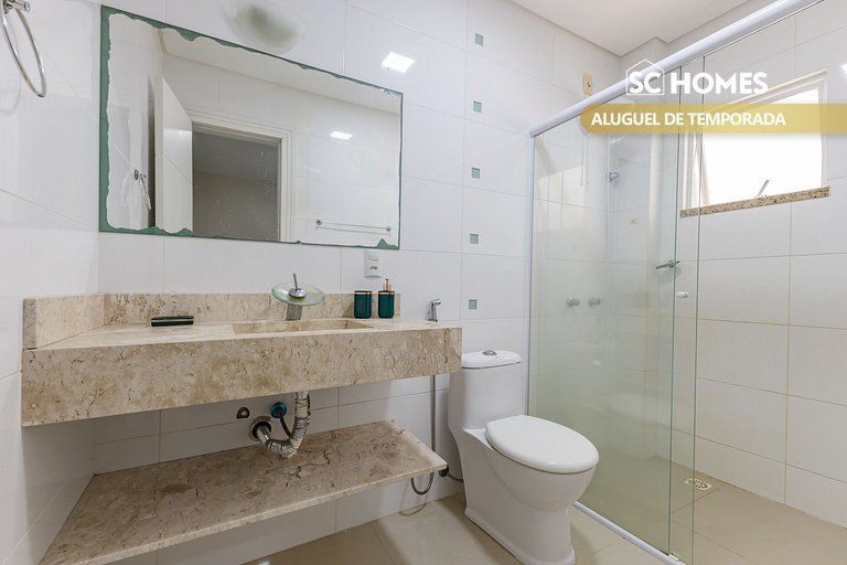 Amplio ático cerca de la playa de Bombinhas