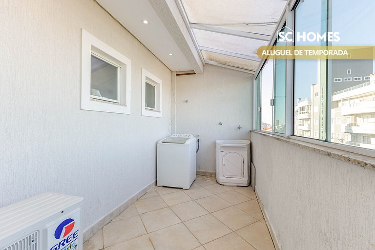 Amplio ático cerca de la playa de Bombinhas