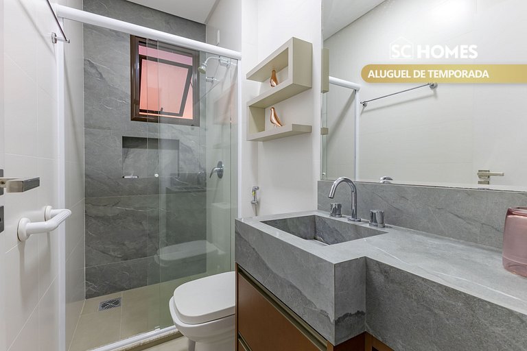 Apartamento finamente amueblado con zona de ocio y vistas al