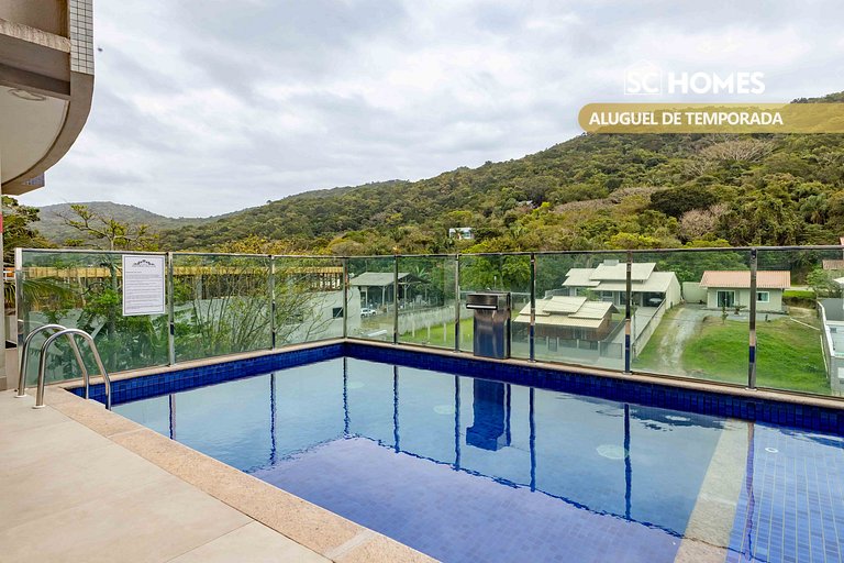 Incrível apartamento com piscina em Bombas