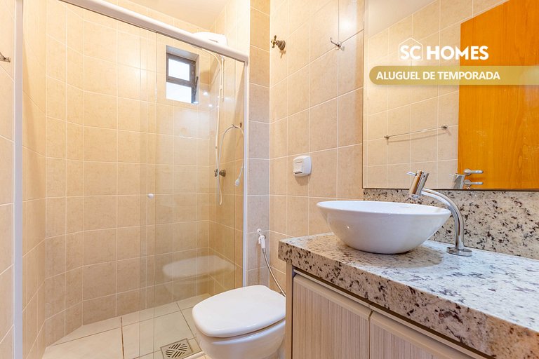 Excelente Apartamento em Bombas - 3 dormitórios