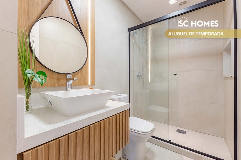 Apartamento alto padrão com piscina em Bombinhas