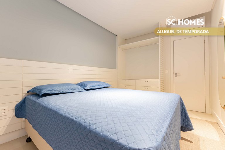 Apartamento alto padrão com piscina em Bombinhas