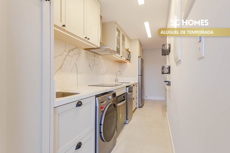 Apartamento alto padrão com piscina em Bombinhas