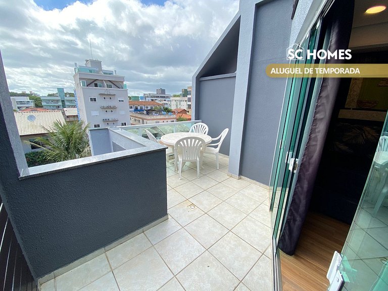 Duplex com piscina na praia de Bombinhas