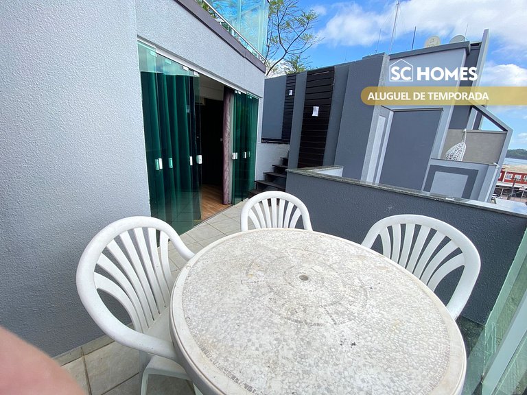 Duplex com piscina na praia de Bombinhas