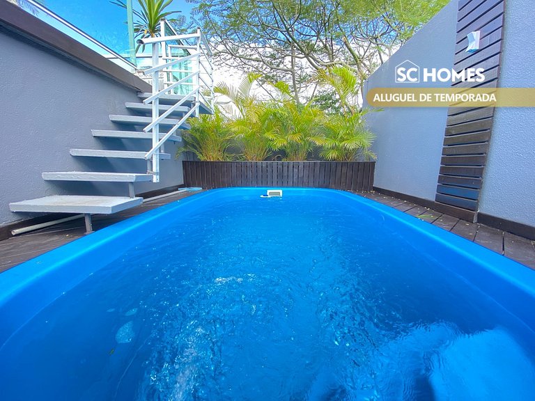 Duplex com piscina na praia de Bombinhas