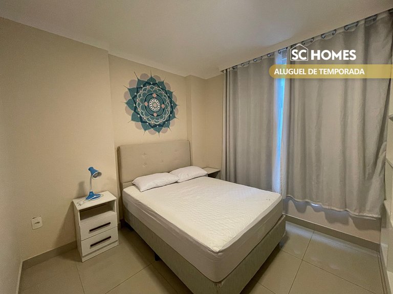 Apartamento com piscina e vista para montanha