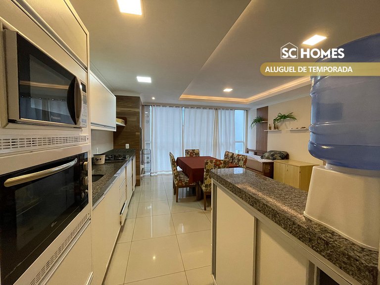 Apartamento com piscina e vista para montanha