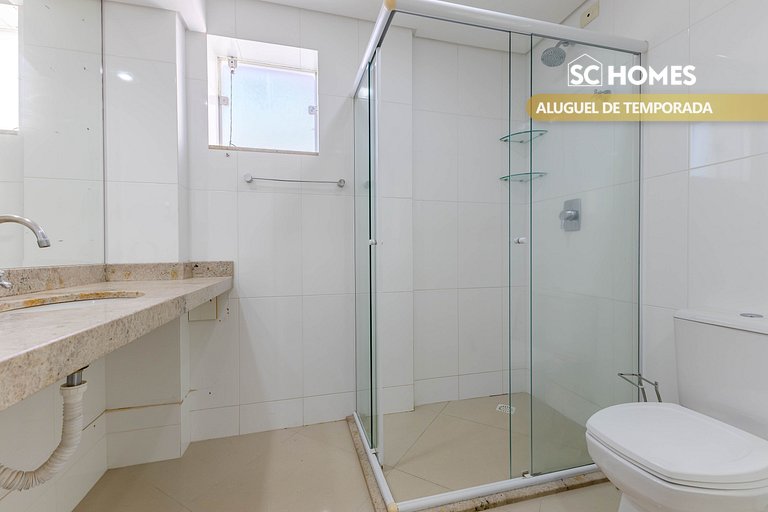 Amplo Apartamento a 100m da Praia de Bombas