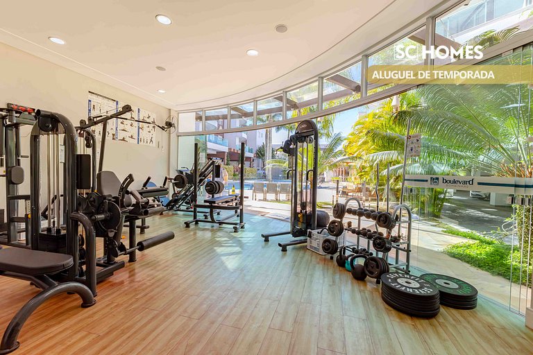 Apartamento en condominio con piscina y jacuzzi