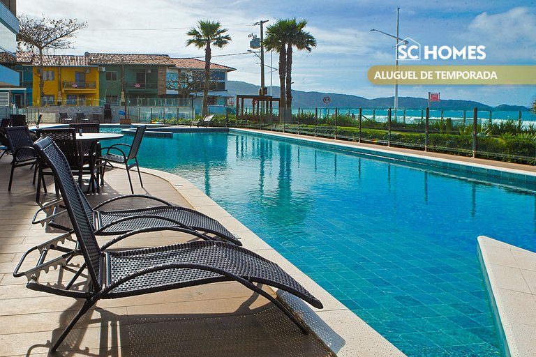 Condomínio Frente Mar com Piscina Climatizada