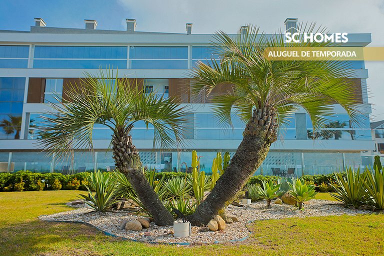 Condomínio Frente Mar com Piscina Climatizada