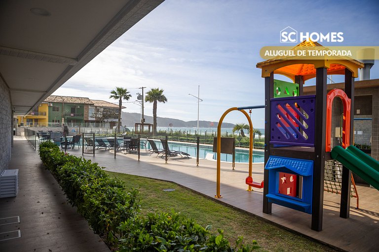 Condomínio Frente Mar com Piscina Climatizada