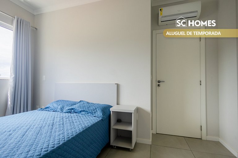 Apto c/ ar e churrasqueira, 350m da Praia Mariscal