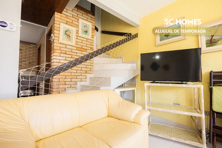 Sobrado no Centro de Bombinhas a 350m do mar