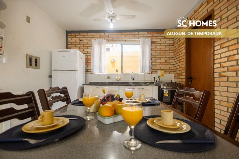 Casa en el Centro de Bombinhas, a 350 m del Mar