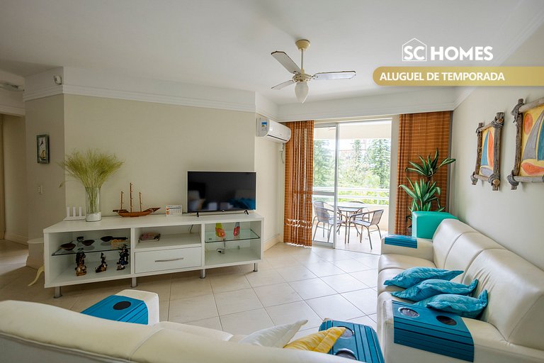 Apartamento a poucos passos da Praia de Bombas