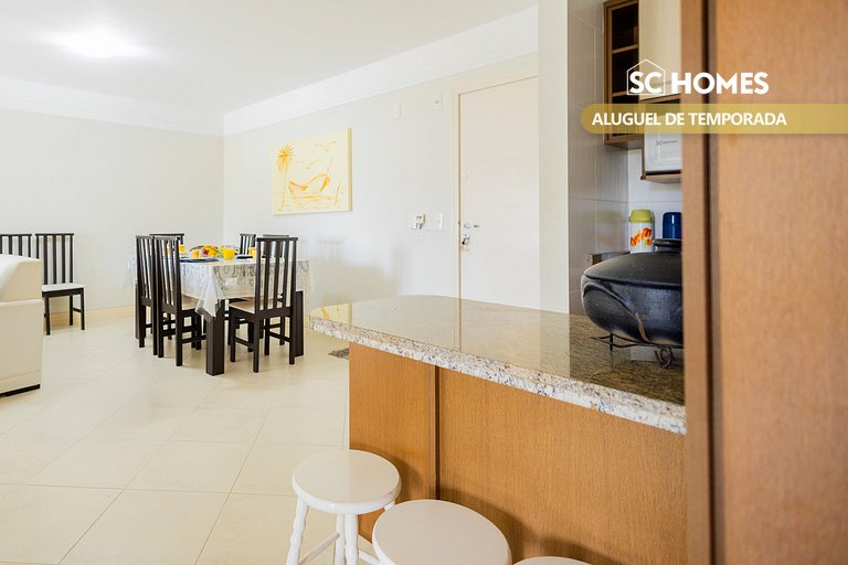 Apartamento a poucos passos da Praia de Bombas