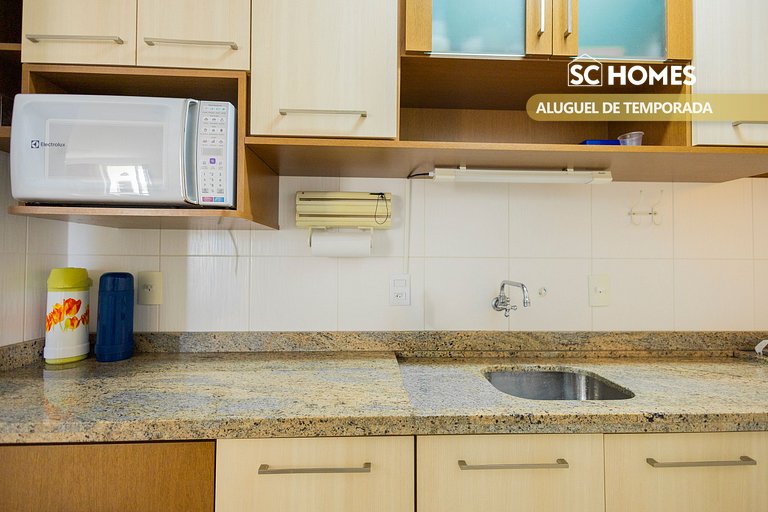 Apartamento a poucos passos da Praia de Bombas