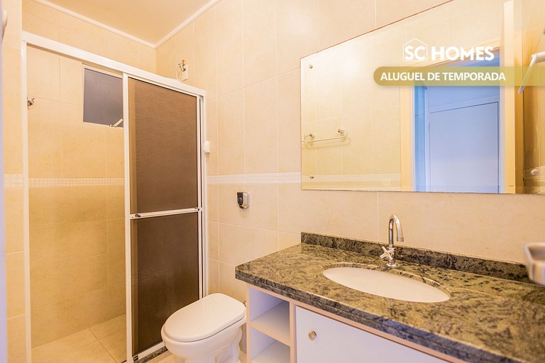 Apartamento a poucos passos da Praia de Bombas