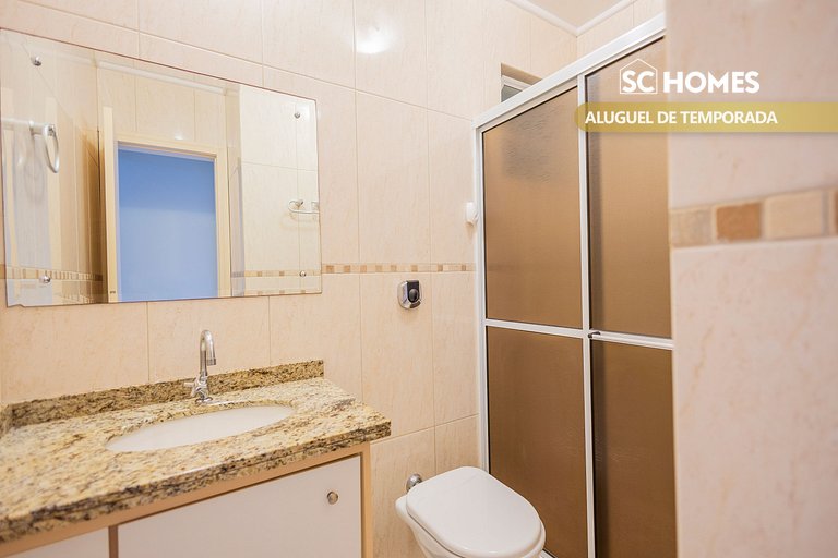 Apartamento a poucos passos da Praia de Bombas