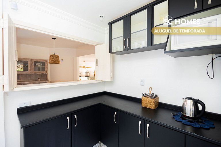 Casa com piscina para até 12 pessoas