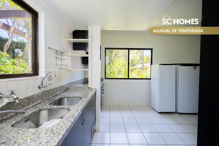 Casa com piscina para até 12 pessoas