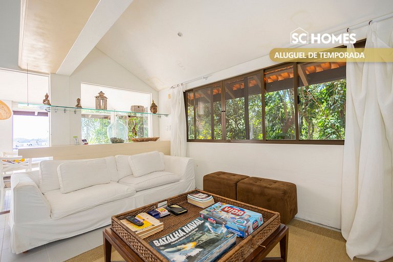 Casa com piscina para até 12 pessoas