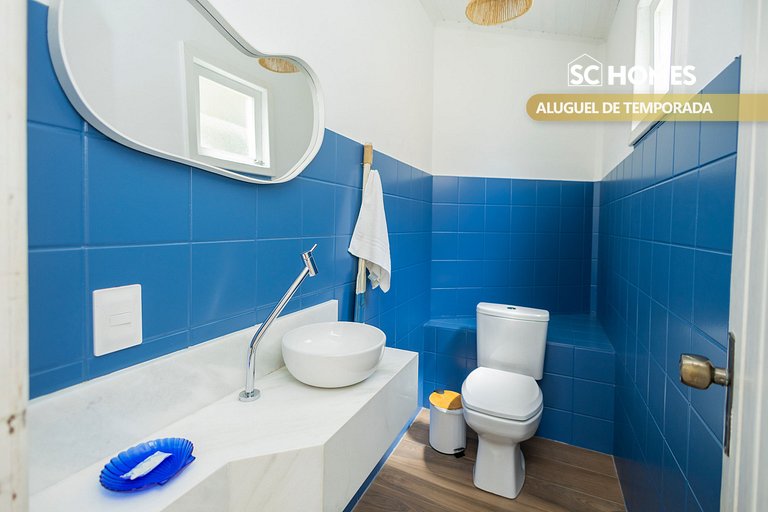 Casa com piscina para até 12 pessoas