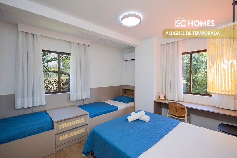 Casa com piscina para até 12 pessoas