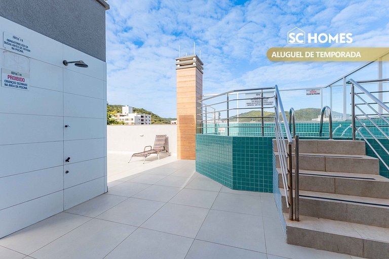 Apartamento com piscina e vista para montanha