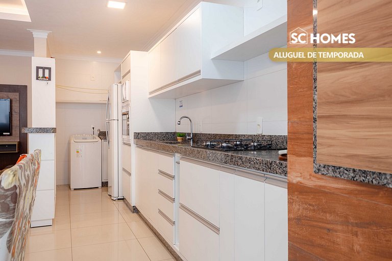 Apartamento con piscina y vistas a la montaña